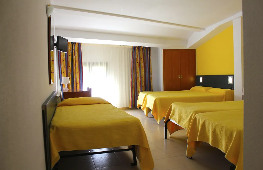 Hotel Avanti-1